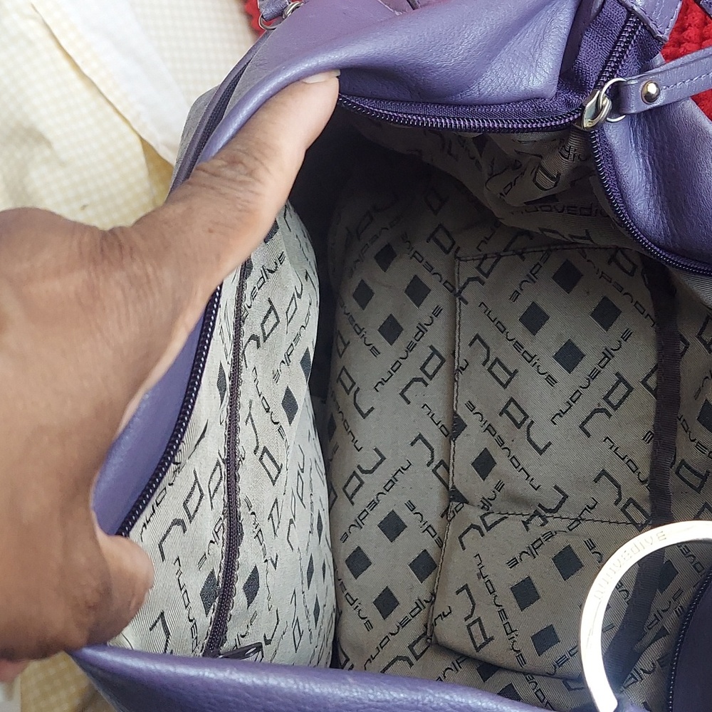 Purse - Picture 4 of 5